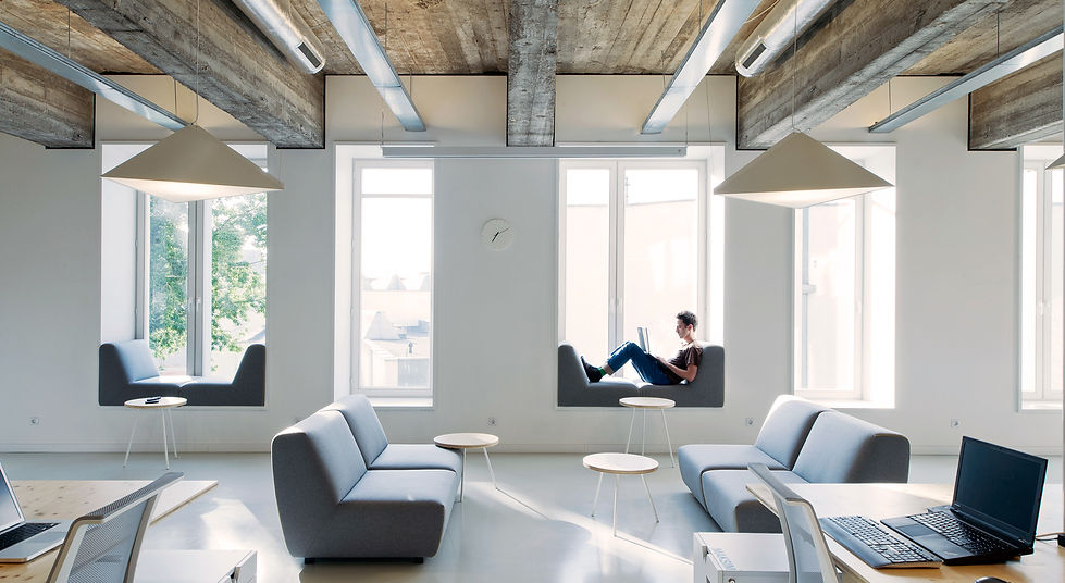 client searching for homes at modern realty in the portland,or