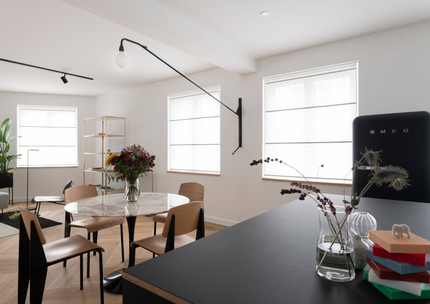 Offene Wohnküche im edlen Design