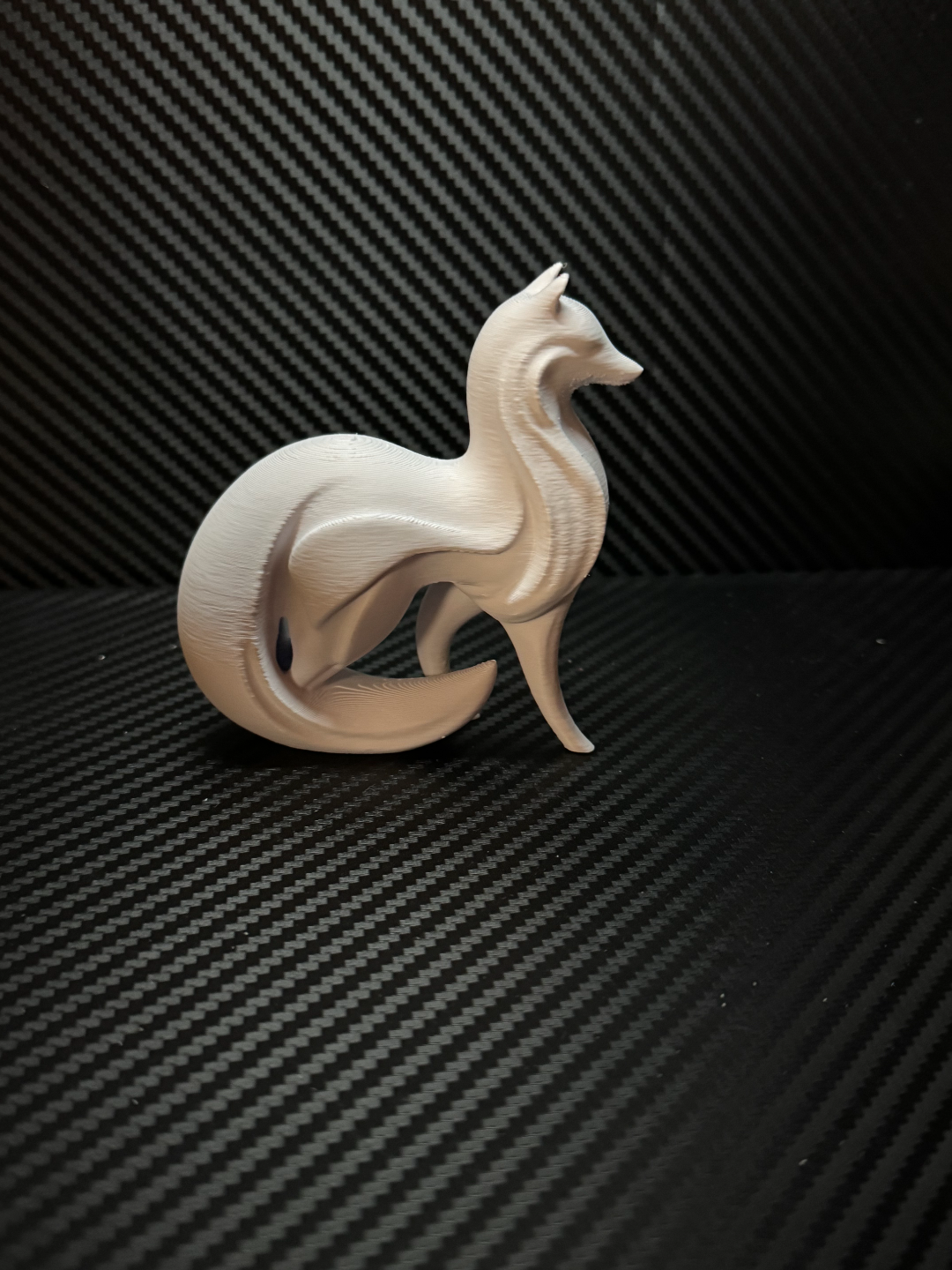 Wolf sculpture - Set of 2 (Black & White)