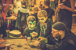 44932272_1096712240487742_47958137188332