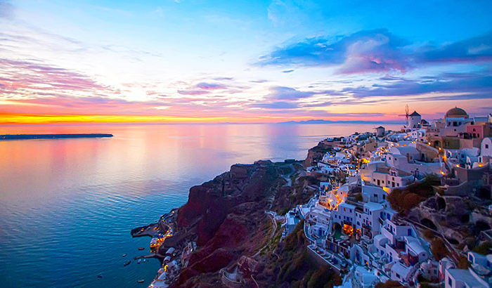 beautiful-oia-santorini-greece-by-strogili-studios-apartments.jpg