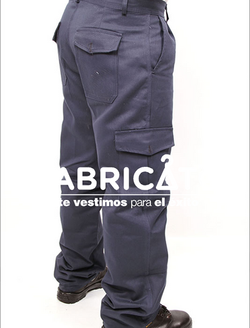 Pantalón Carpintero tipo Cargo