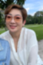 Woman with sunglass