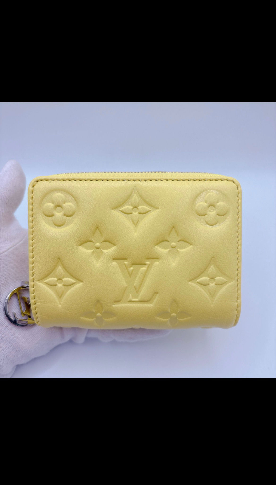 limited edition Louis Vuitton Coussin Portefeuille Lou yellow wallet