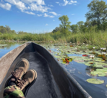 traditional mokoro excursion in Khwai