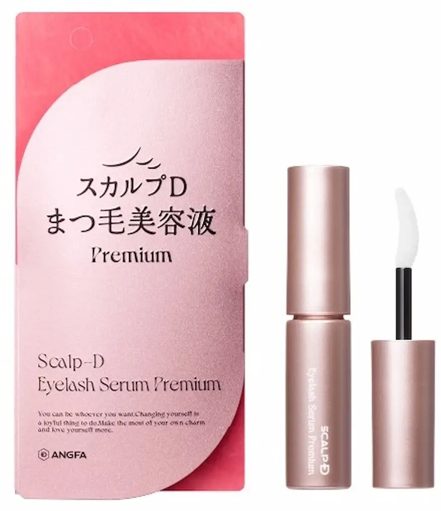  Scalp-D 睫毛美容液溫和低刺激，接植睫毛、燙角蛋白睫毛也能使用