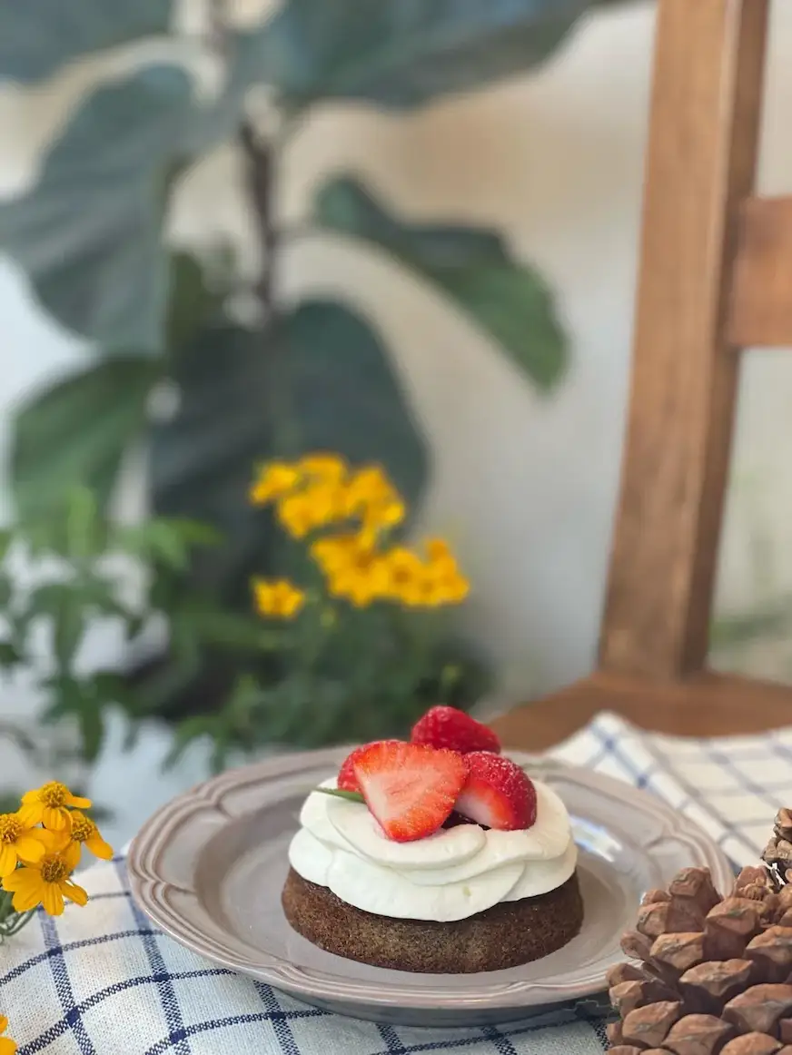台北草莓蛋糕澄澄，六張犁甜點店，六張犁咖啡店，法式草莓蛋糕