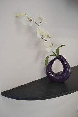 Etagère granit noir zimbabwe cuir