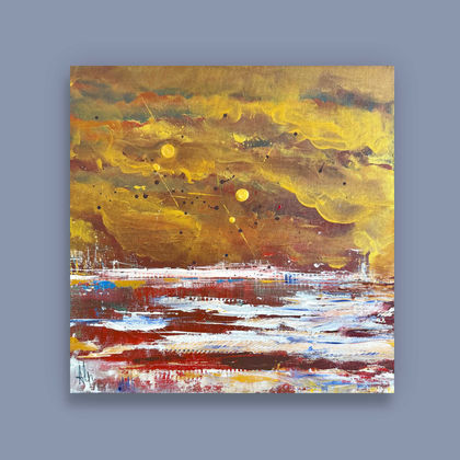 Paesaggio soprannaturale carico di rossi e nuvole dorate. Quadro di Pummart, acrilico su tela, Sogno distopico.