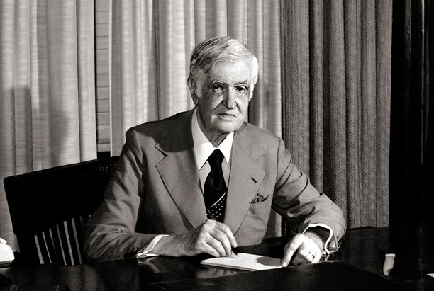 totem - 15 Ormeo Junqueira Botelho_.jpg