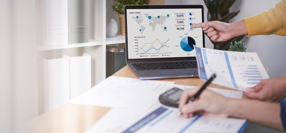 businesspeople-meeting-plan-analysis-graph-company-finance-strat.jpg