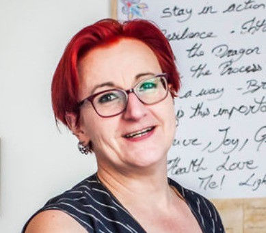 What did I learn from being laid off 7 times? Steph Thommen shares expert insights on Fractional HR and managing layoffs in tech startups