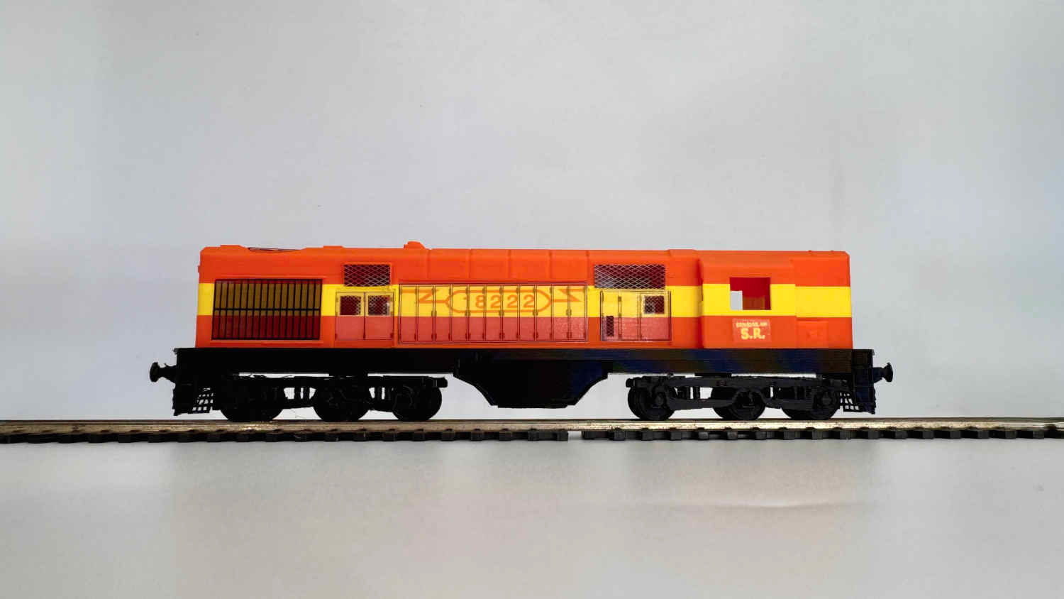 The Pink Engine WDM2 HO