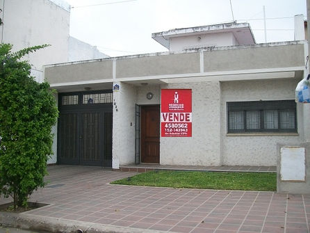 VENTA CASA EN Bº MAIPU MALAGA 1826 4 DOR 3 BAÑOS COCHERAx4