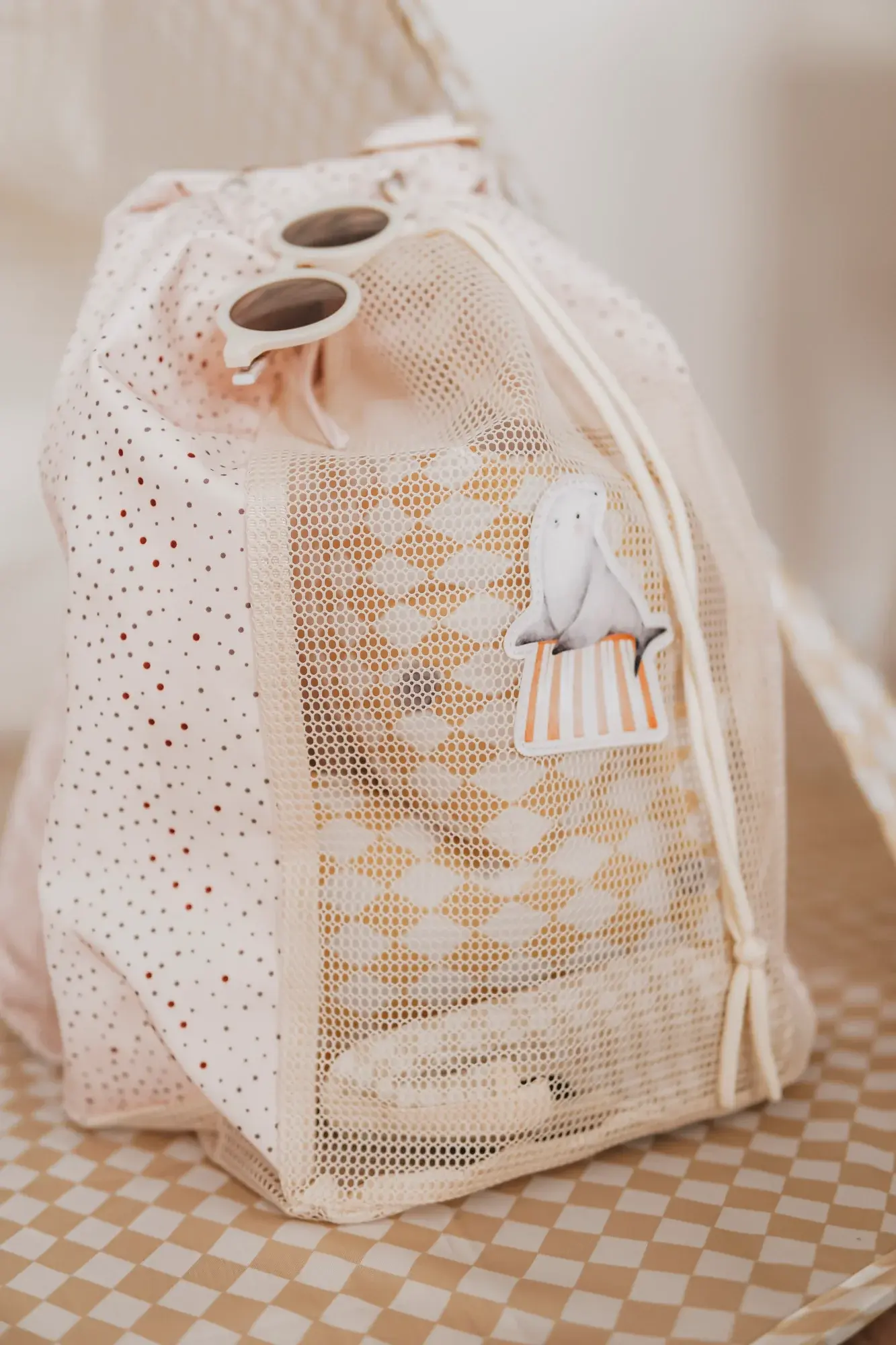 Sac à dos de plage en filet — Little Dots · Mrs Ertha
