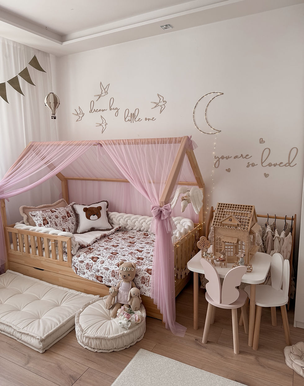 Thumbnail: Ciel de Lit Cabane - Tulle 