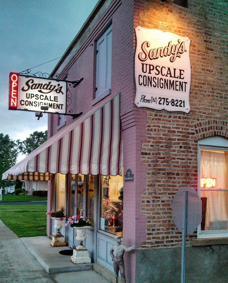 Sandy's Upscale Consignment Resale Shopping Wisconsin