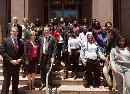 lawday-king00-tdk-1024x683-students-sq.j