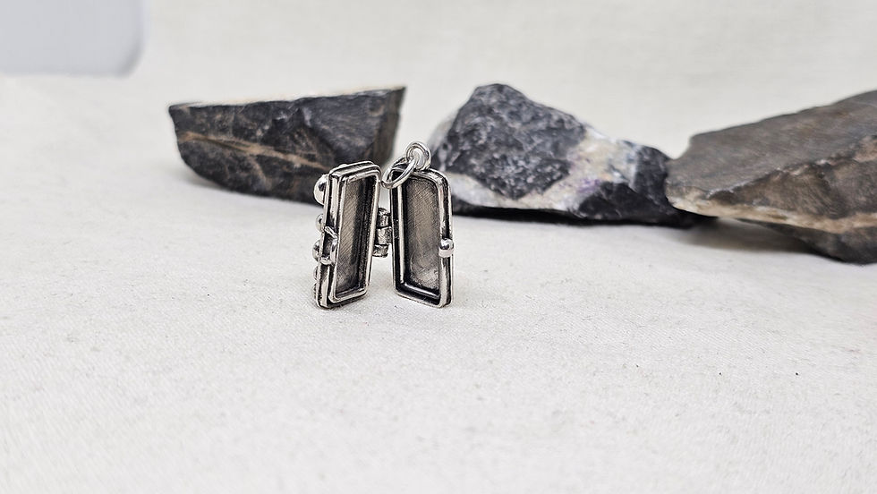 Thumbnail: Multi-stone Locket pendant