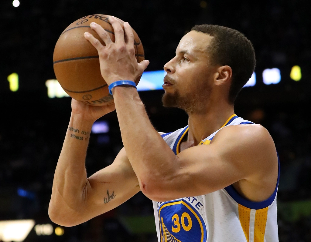 steph curry shooting.webp
