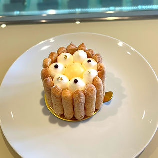 シャルロット(バニラとカシス)_edited.jpg