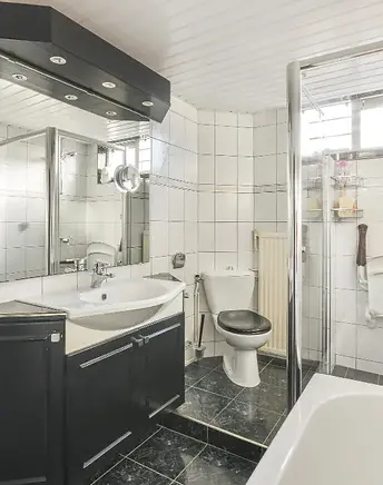 regina bathroom renovations.webp