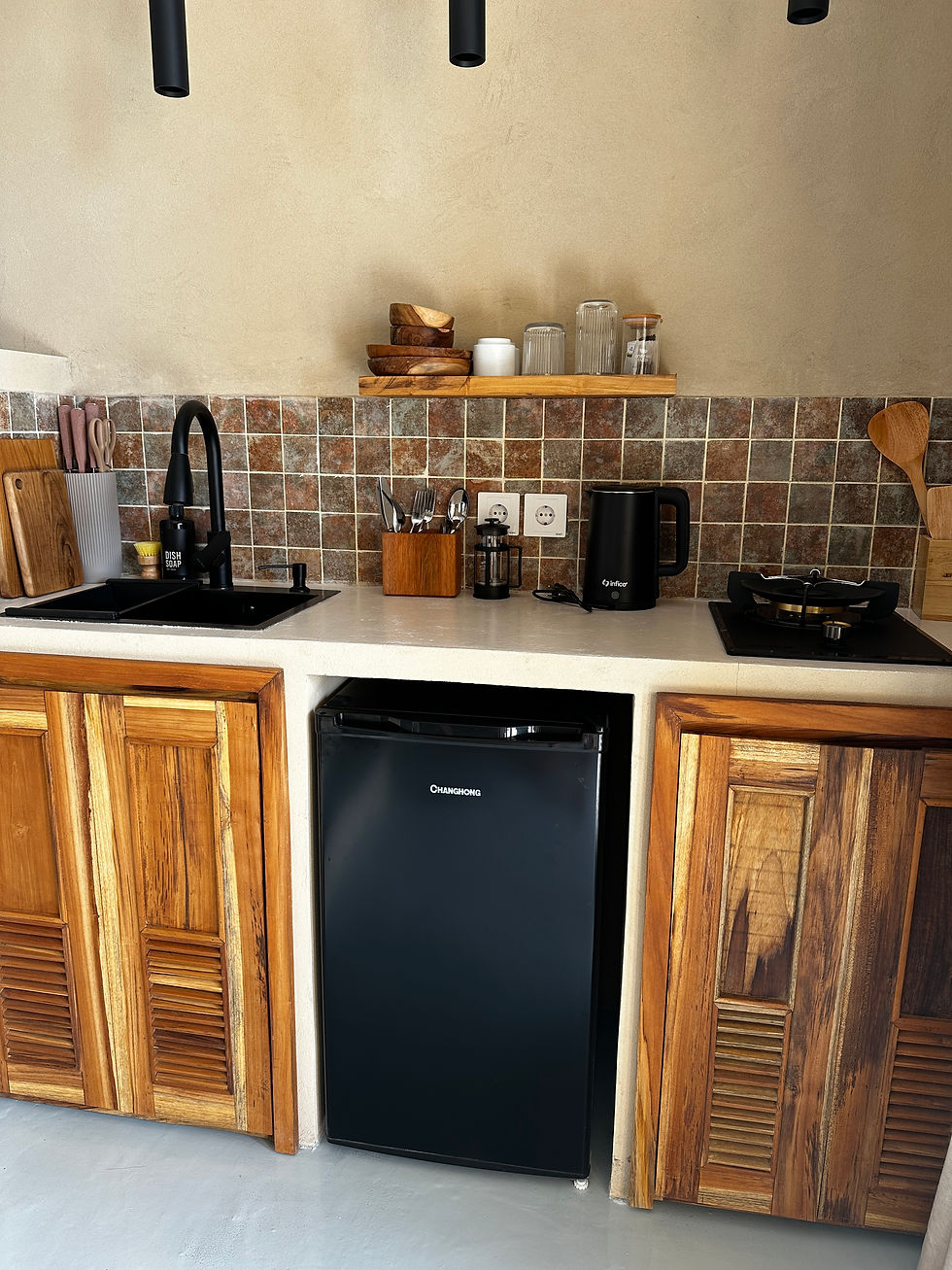 jepun-hill-studios-kitchen.JPG