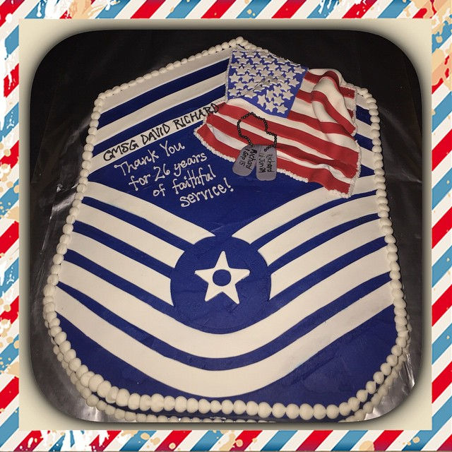 11393263_385084688343378_394781915589706