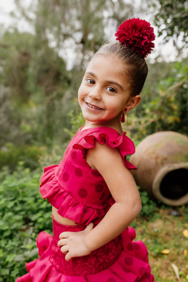 Ana García de Agencia KID para Carmen Garrido moda flamenca - Talento infantil andaluz. Fotógrafa Silvia Galán