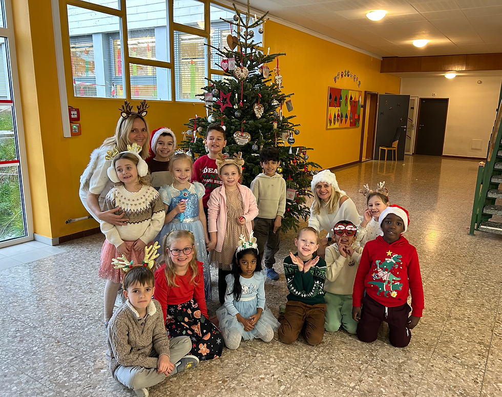 Vorschulklasse mit Fr. Wallner und Fr. Hofer