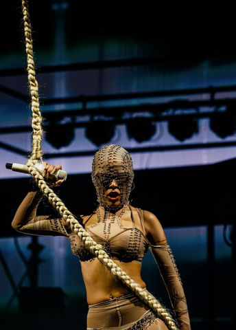 Hotels-Models14015 2_edit_new 2.jpg