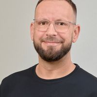 Autorenbild: Sam Scholefield