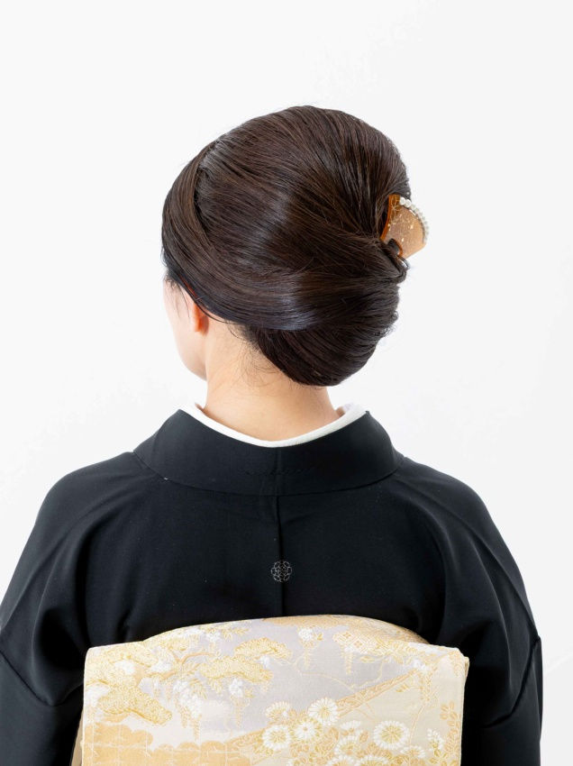 サムネイル： 留袖・訪問着ヘアスタイル