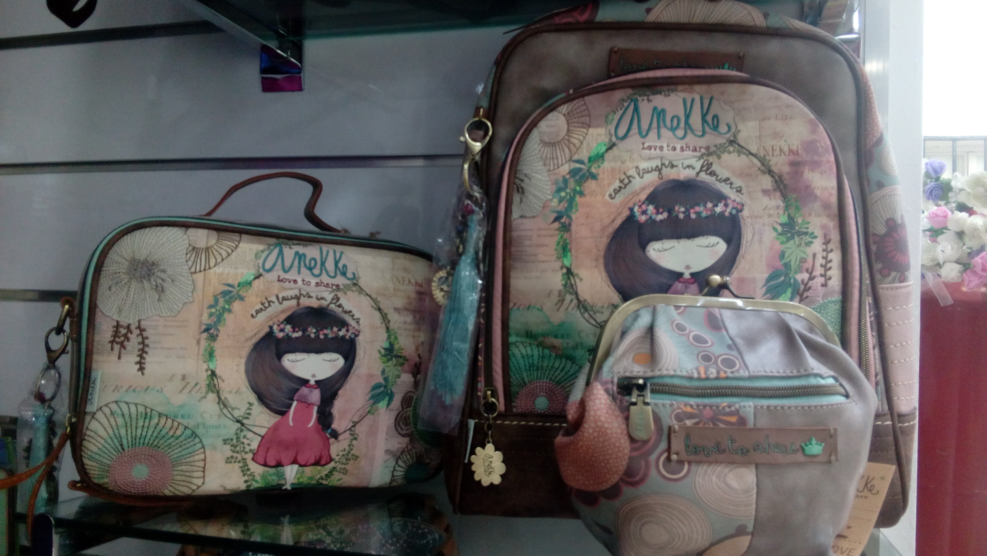Complementos Aneke