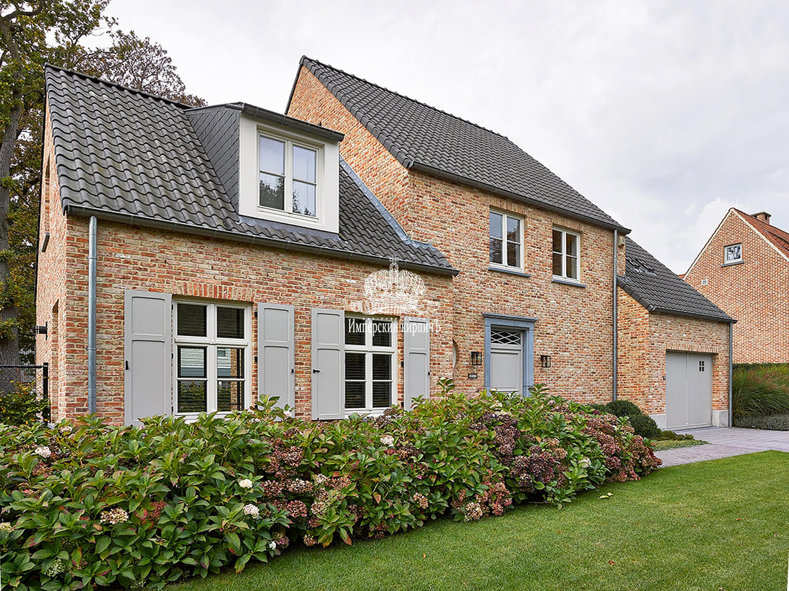 Дом из старинного кирпича