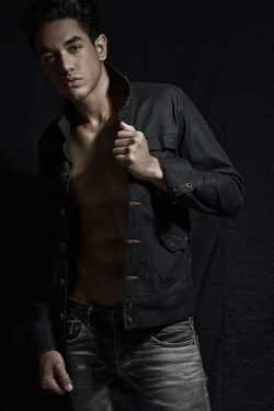 DSC_9098_Copy_uhzc6g