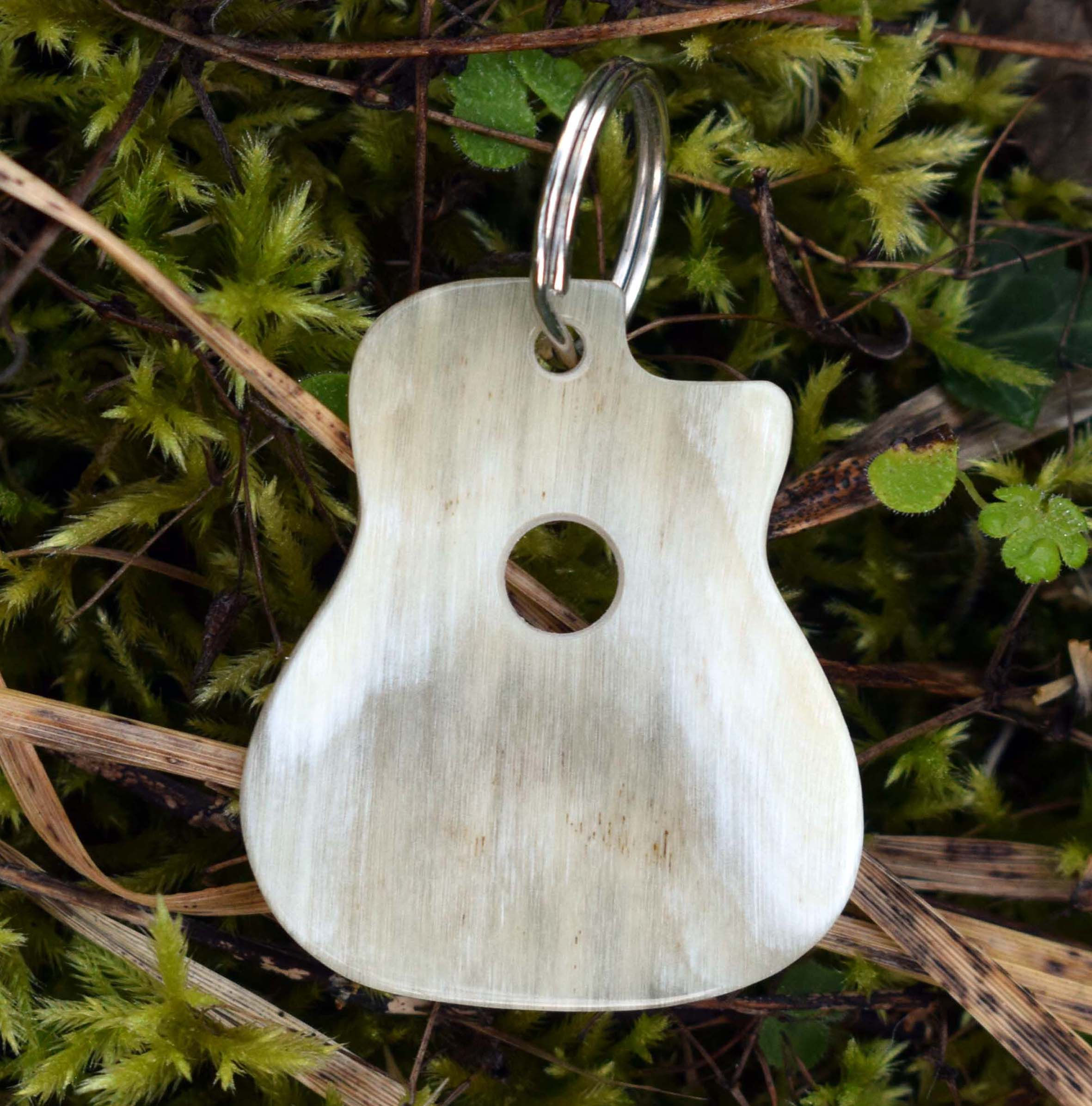 "Jazz Manouche" keyring in cow horn