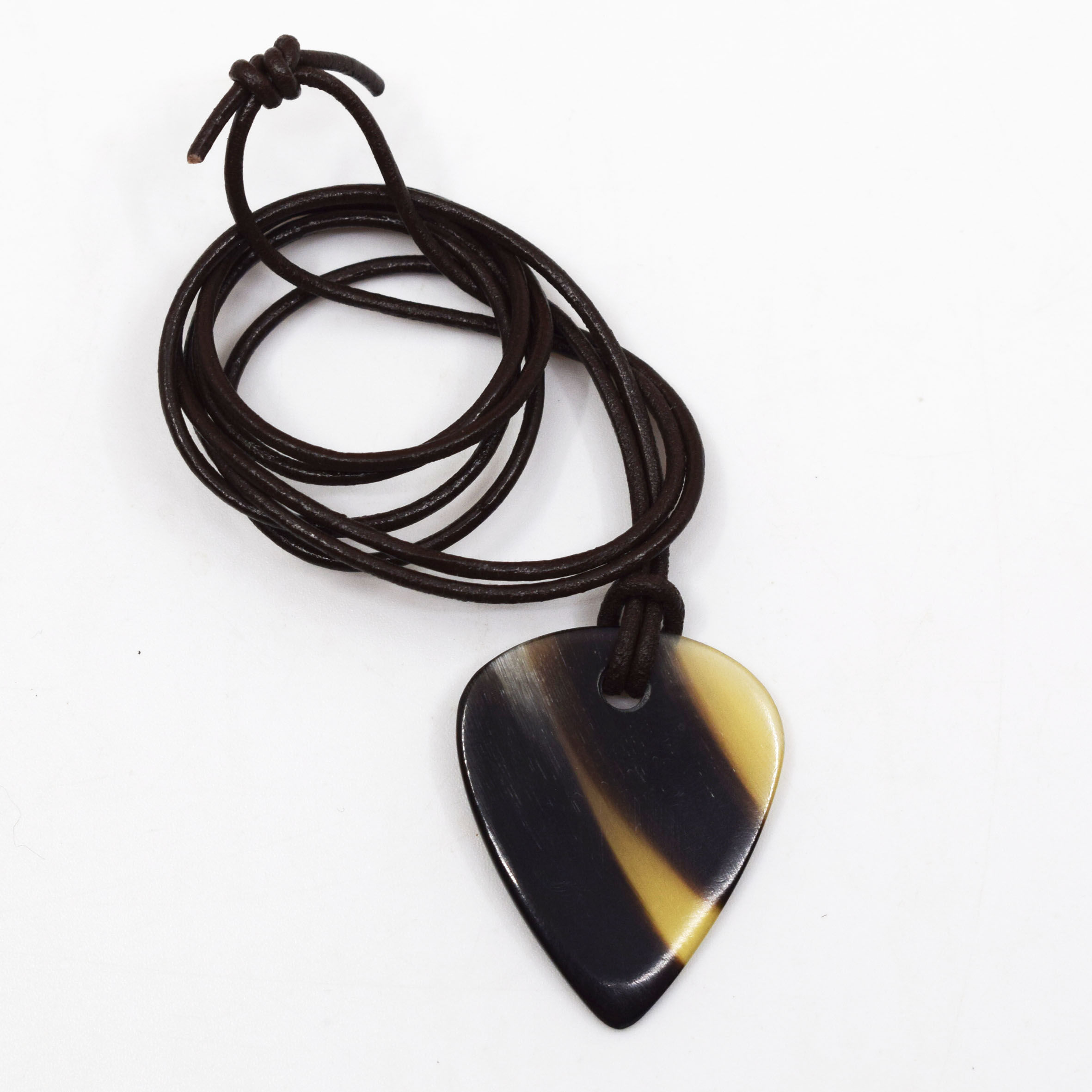 Cow horn pendant (Shape Standard)