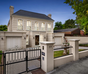 Townhouse Facade at Canterbury