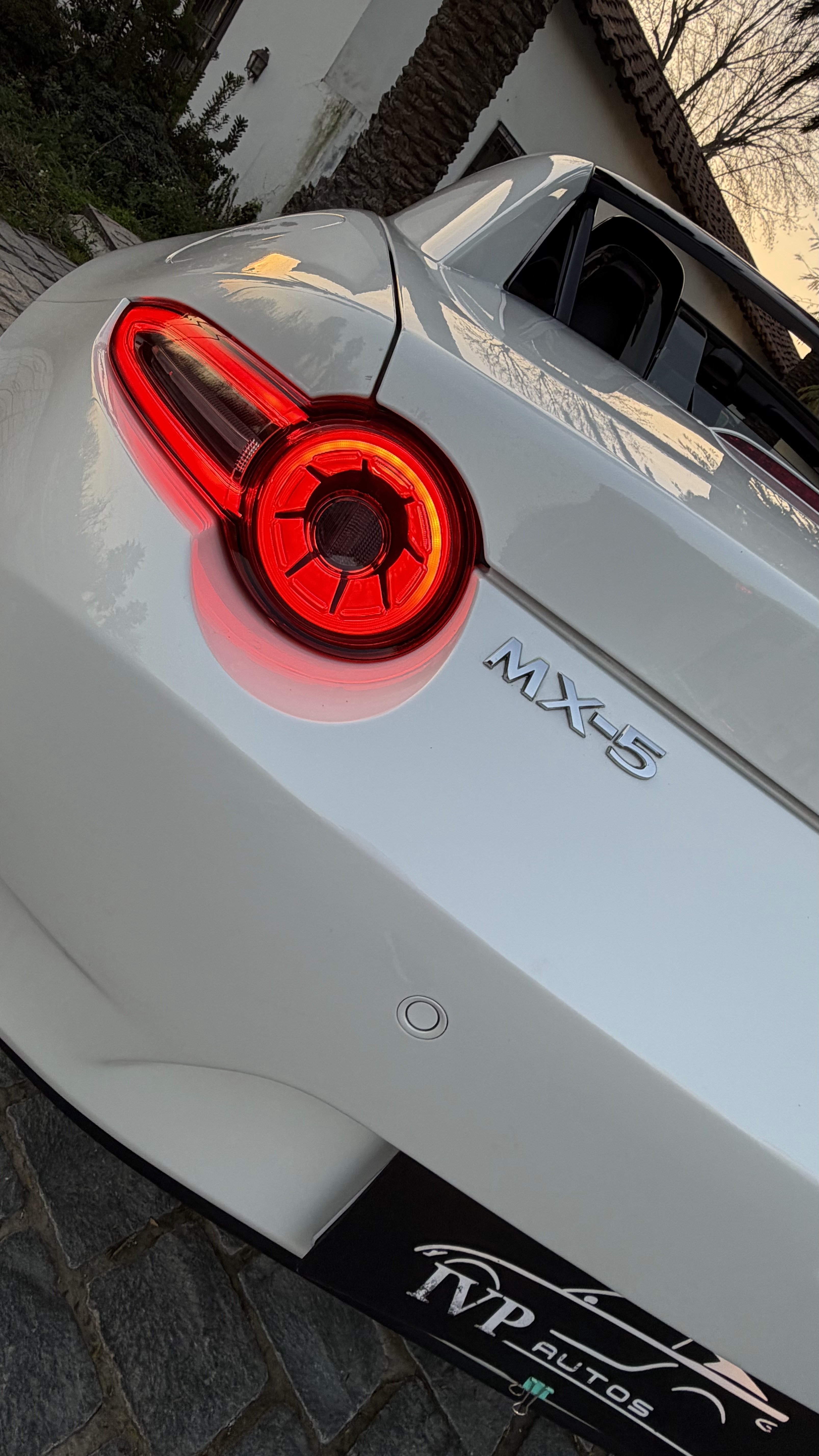 Mazda Mx-5 2.0 Convertible — foto 8 de 15