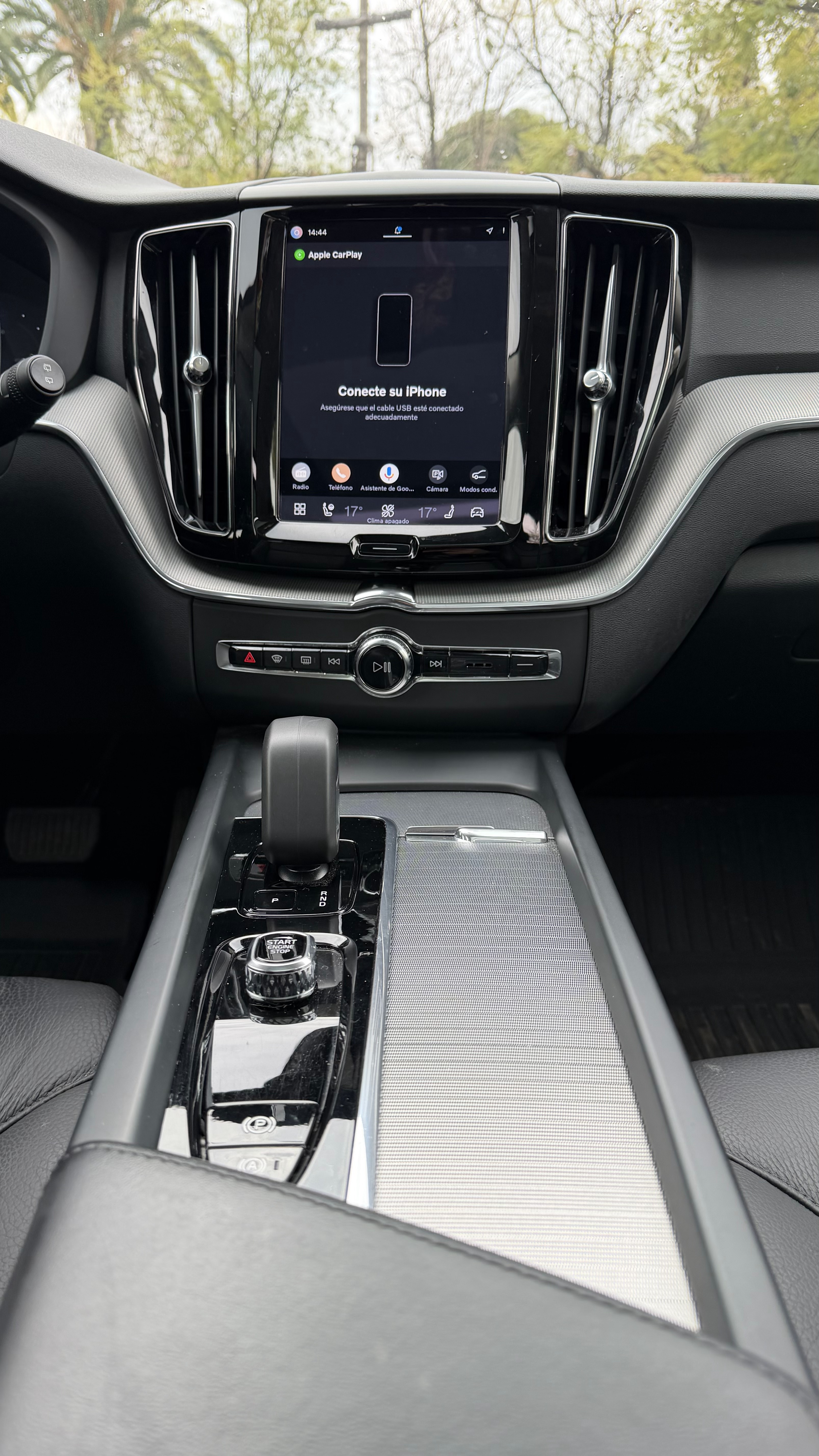 Volvo Xc60 Ii T8 Recharge — foto 10 de 10