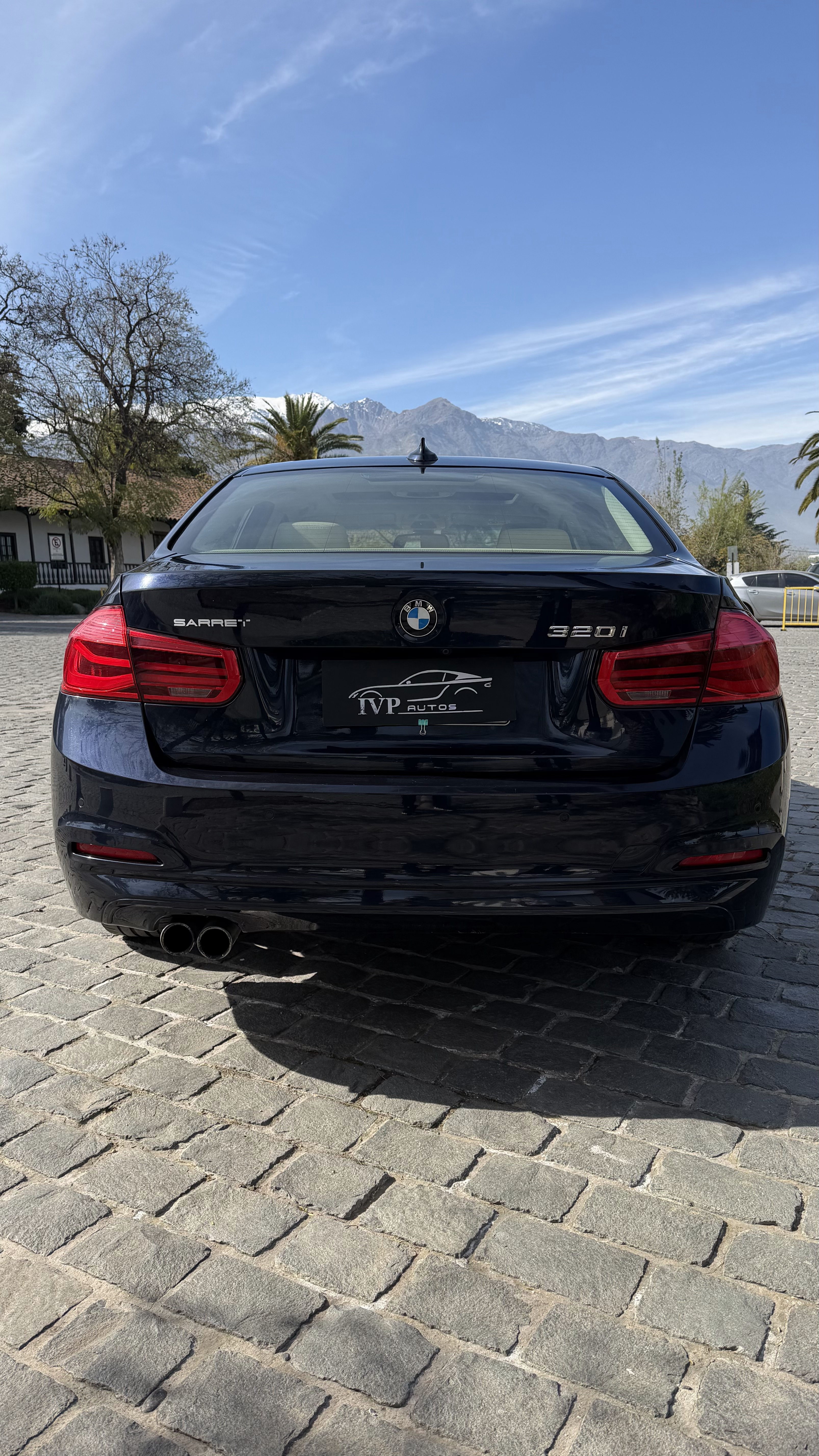 BMW 320I — foto 8 de 15