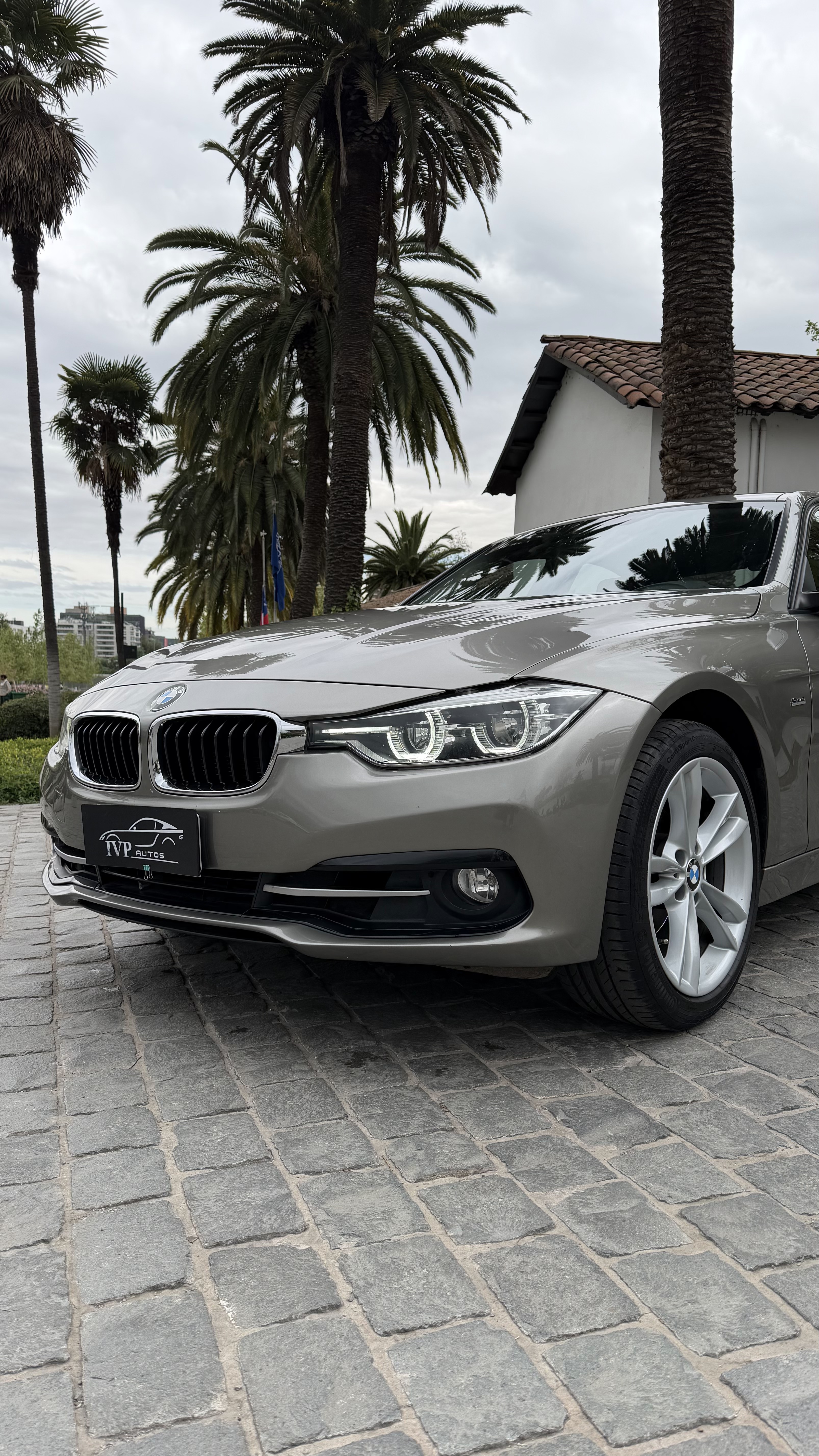 BMW 318I — foto 2 de 15
