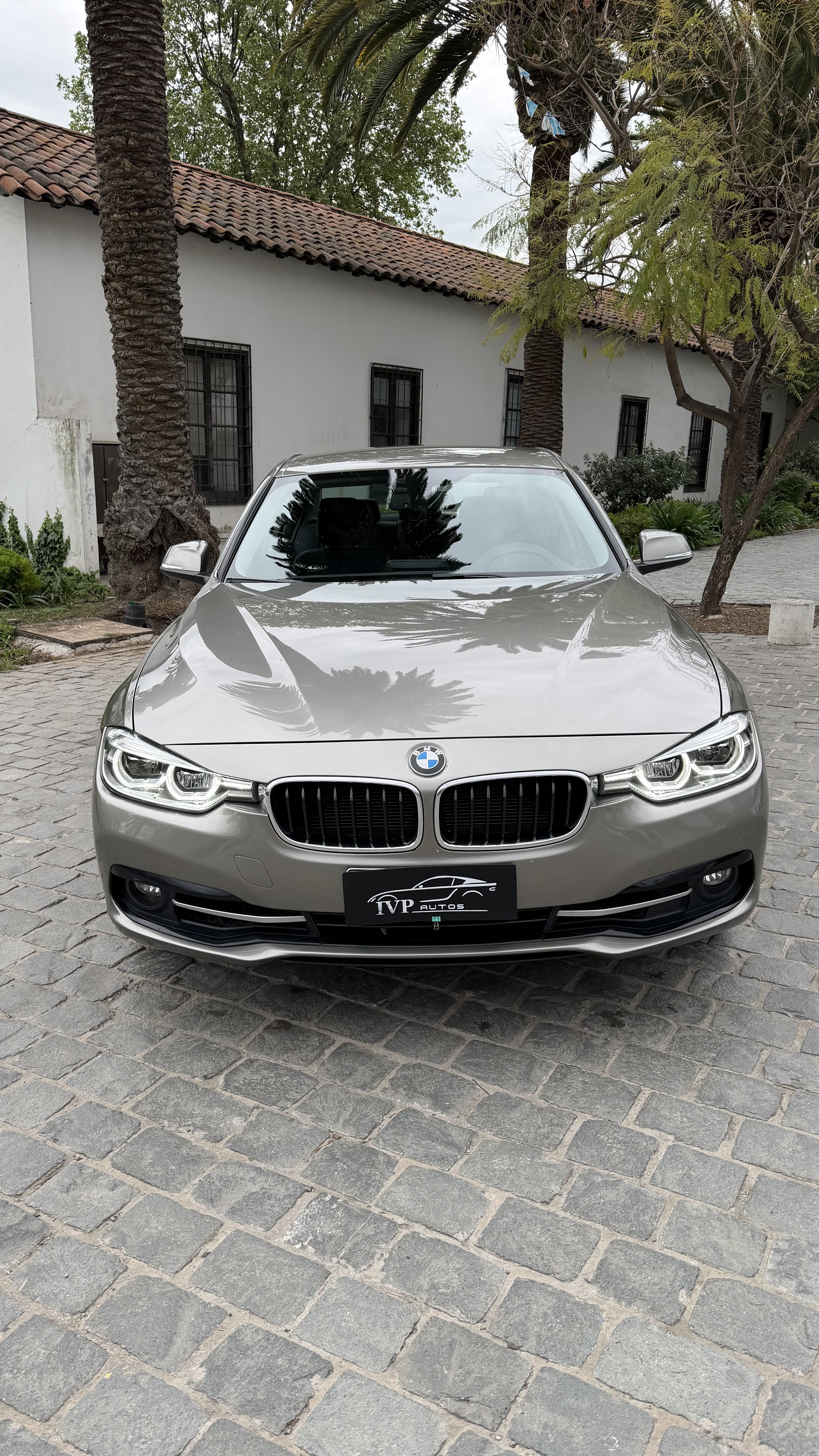 BMW 318I — foto 3 de 15