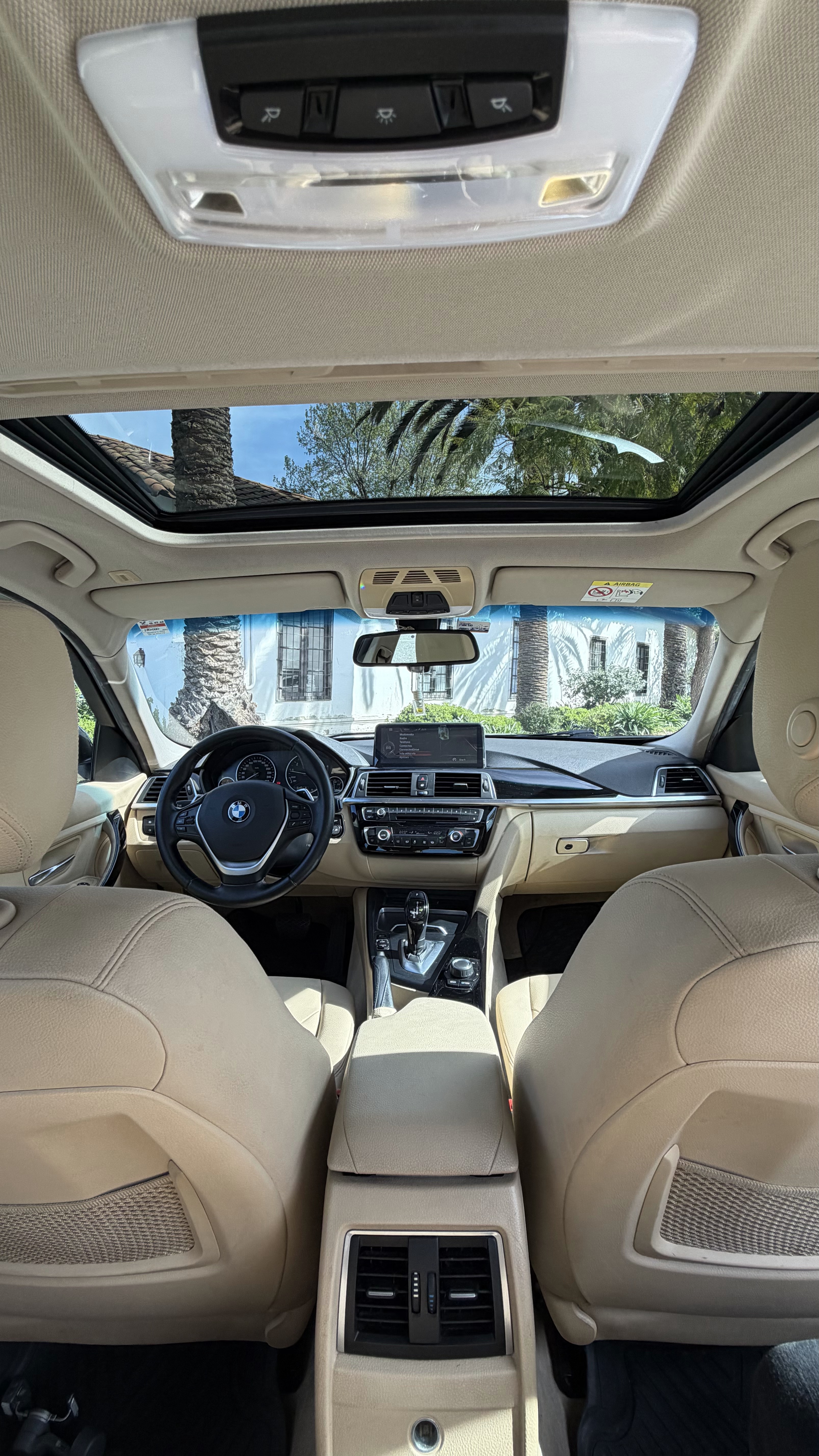 BMW 320I — foto 14 de 15
