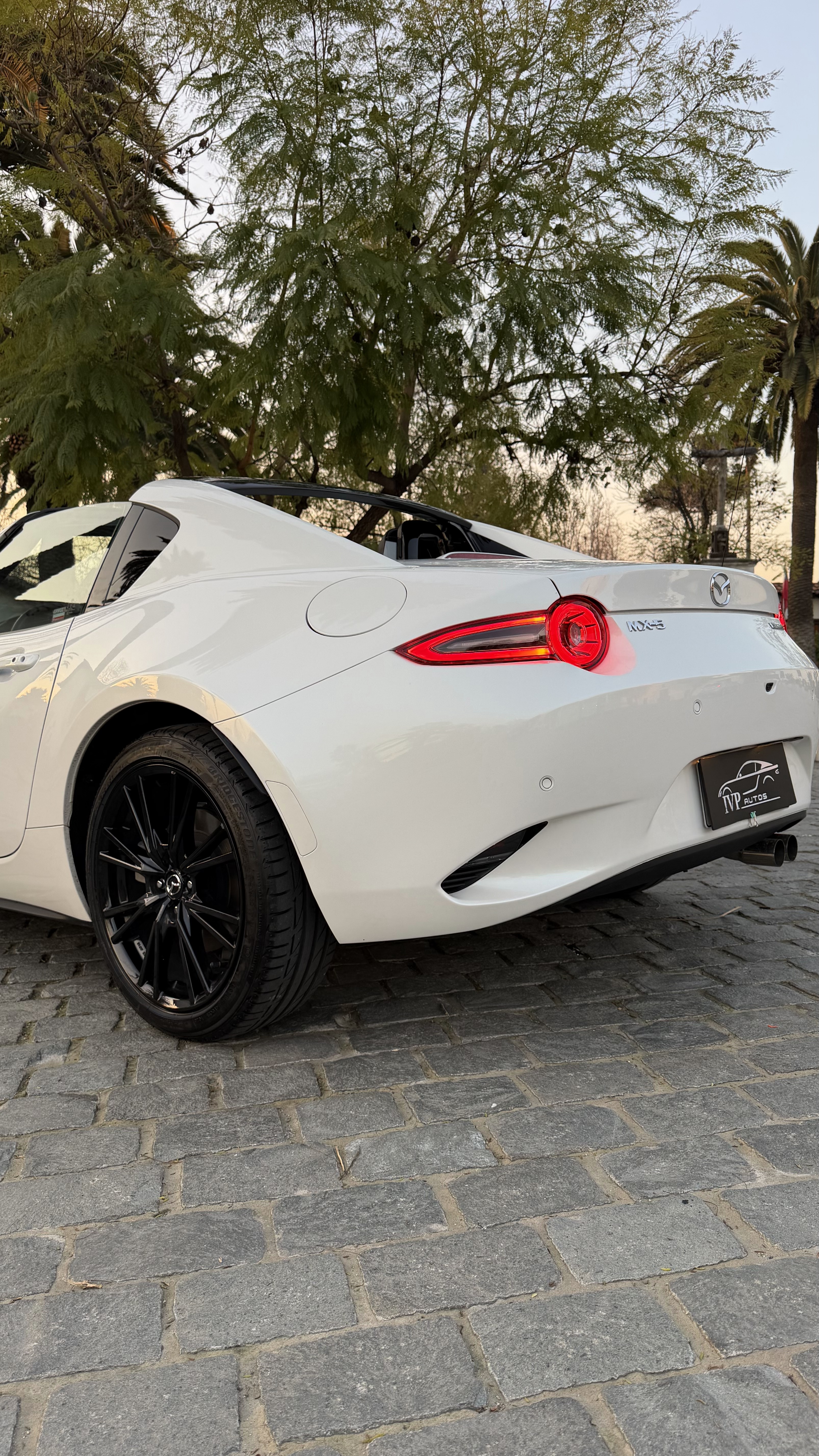 Mazda Mx-5 2.0 Convertible — foto 6 de 15
