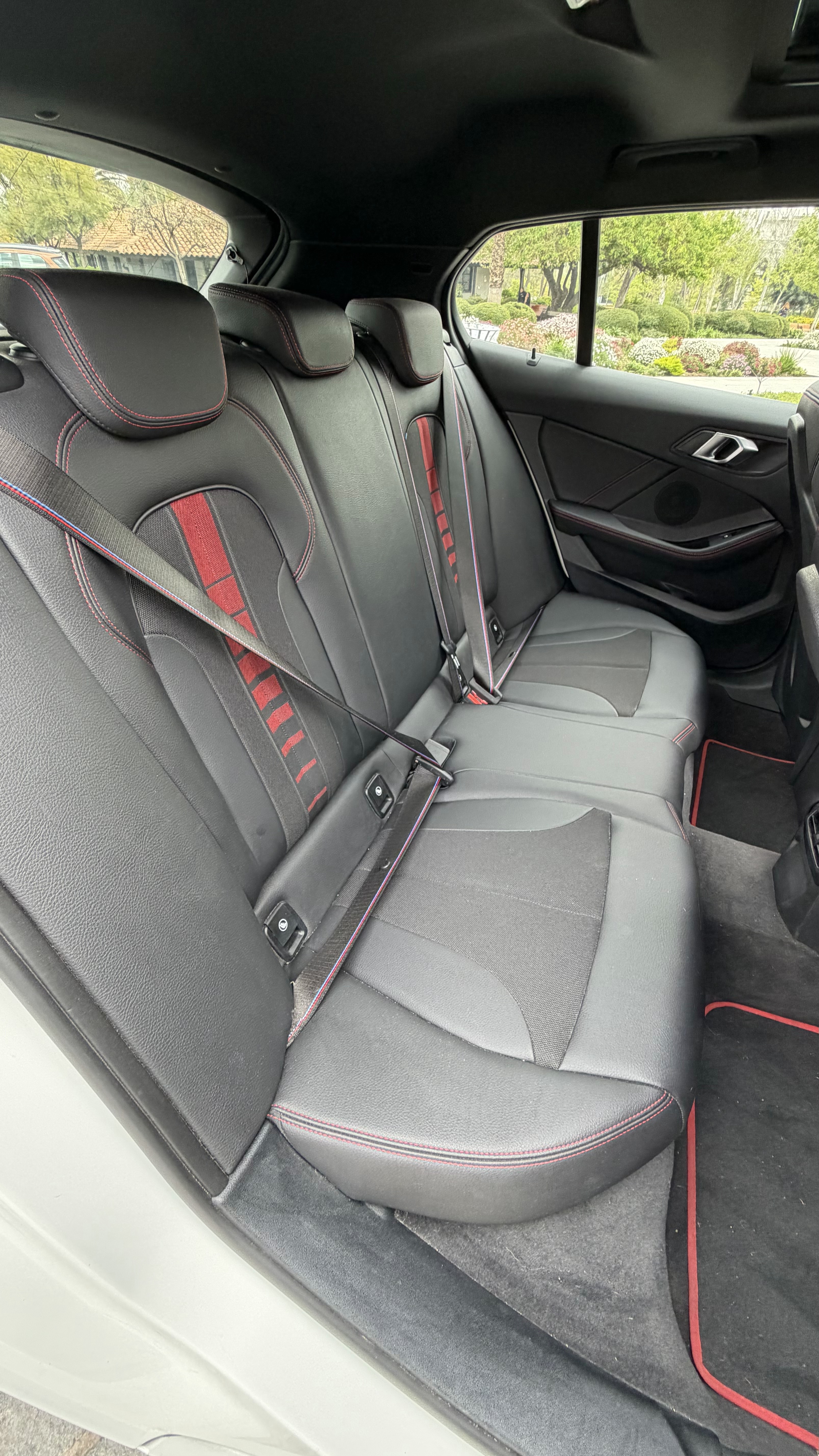 BMW 128Ti — foto 14 de 16