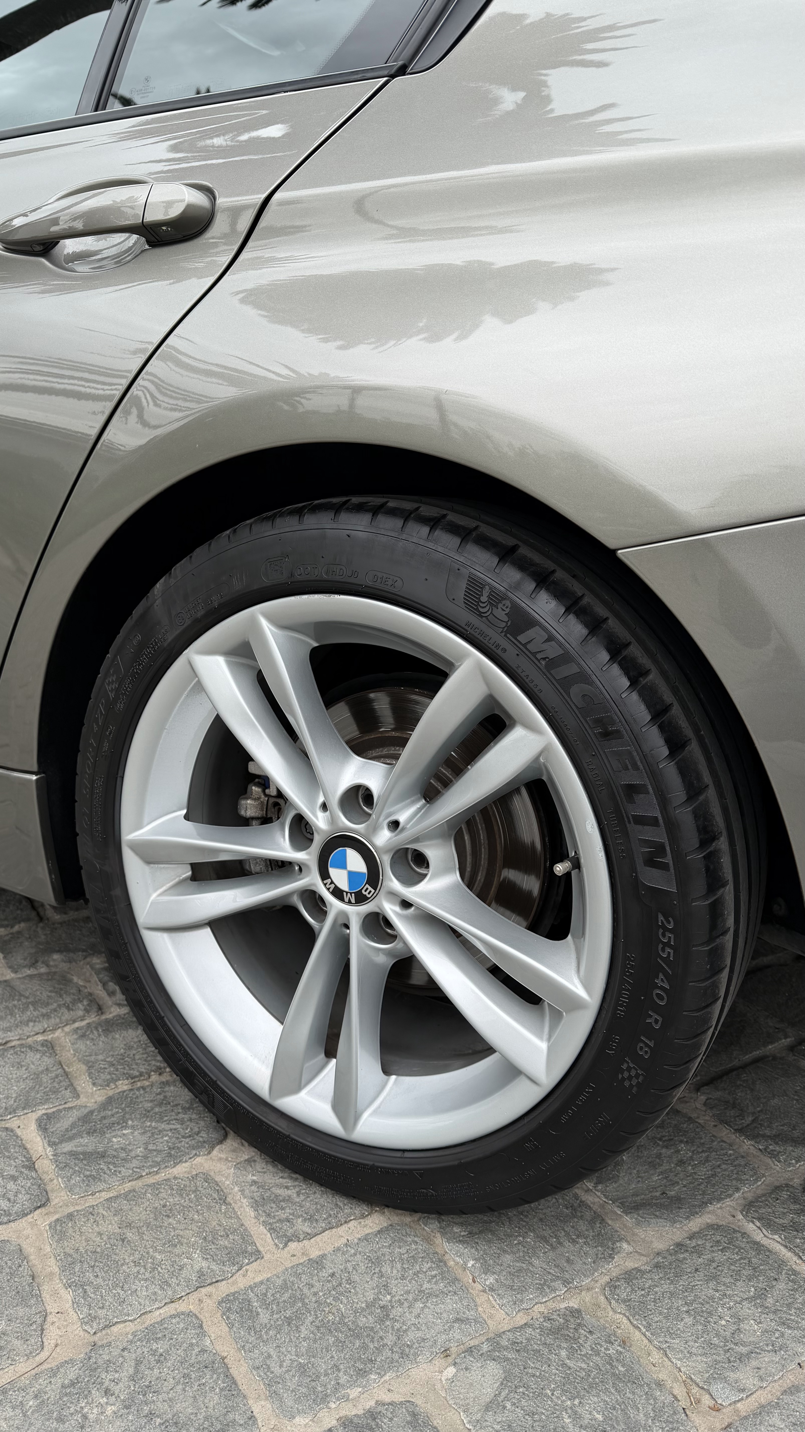 BMW 318I — foto 10 de 15