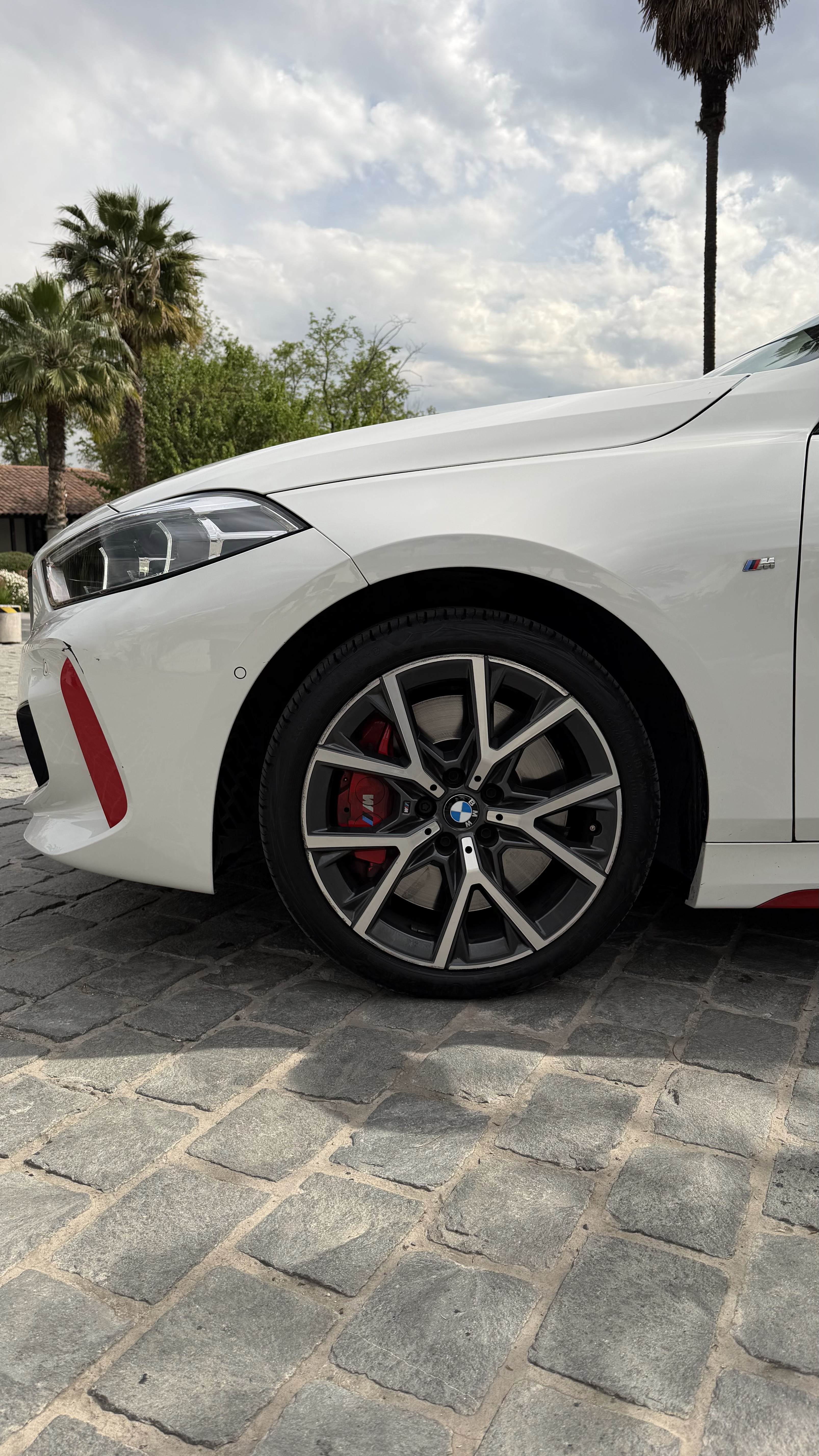 BMW 128Ti — foto 6 de 16