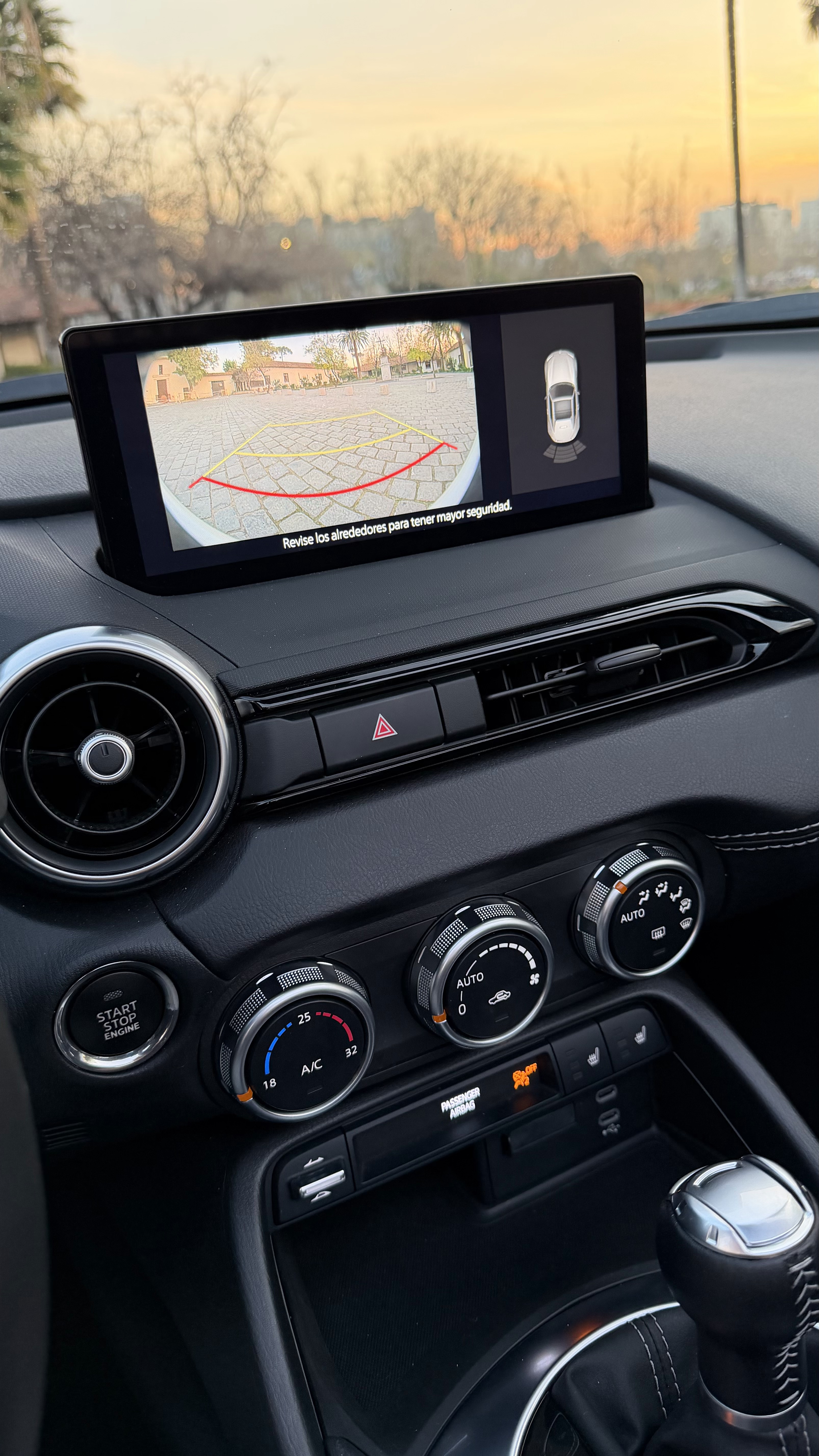 Mazda Mx-5 2.0 Convertible — foto 13 de 15